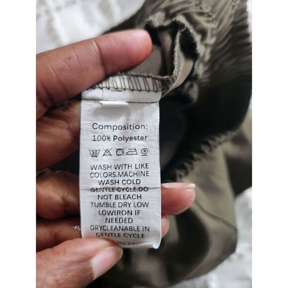 Men’s Cargo Shorts – Size M (Pre-owned, Excellent Condition) - Picture 3 of 3